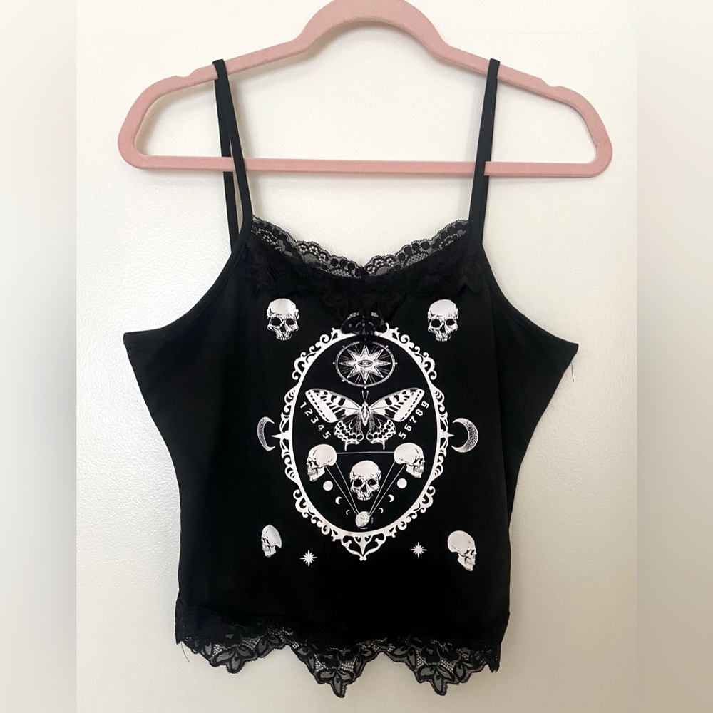 Black Lace Trim Skull Print Cami Top